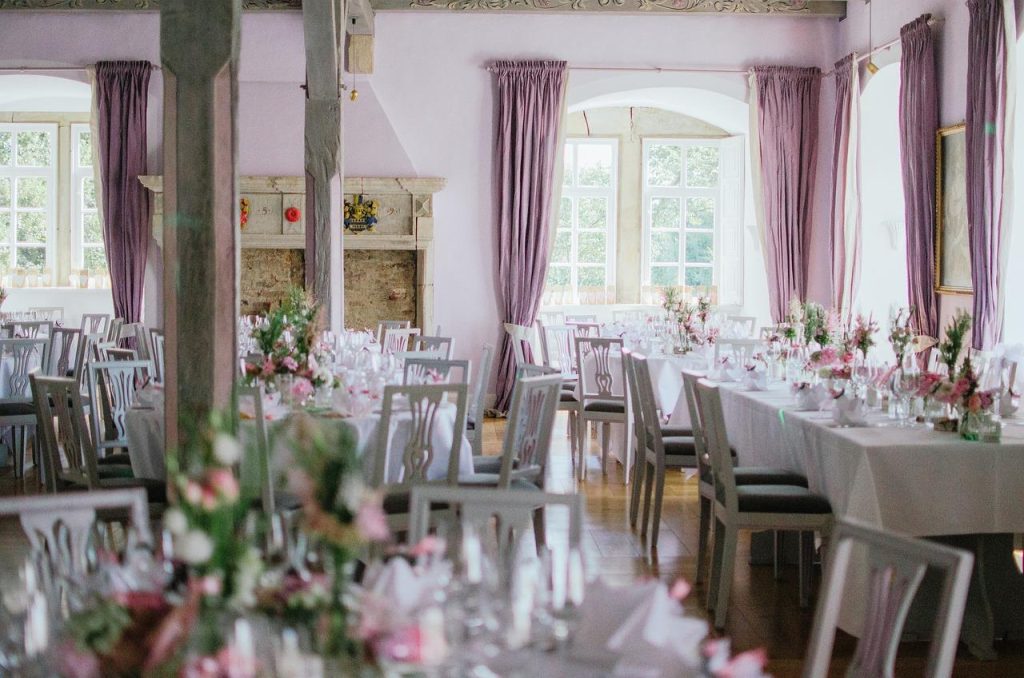 De perfecte trouwlocatie in IJmuiden vinden met zeezicht en romantische venues voor jouw bruiloft