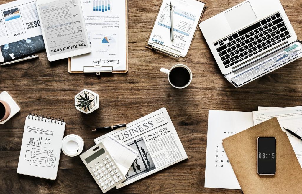 Grafische weergave waarom online marketing onmisbaar is voor bedrijven om zichtbaarheid en groei te bereiken in de digitale m